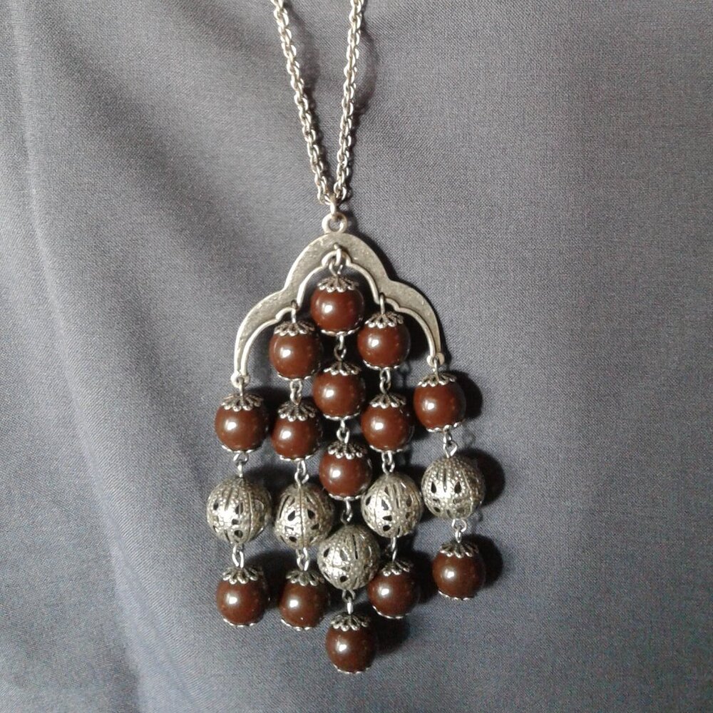 NWT Necklace Silver Pewter Color Metal Brown Art Deco